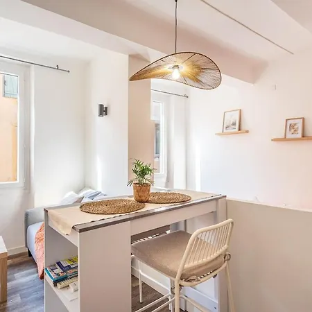 La Cle Escale Orange, Route Du Parcours Des Arts *